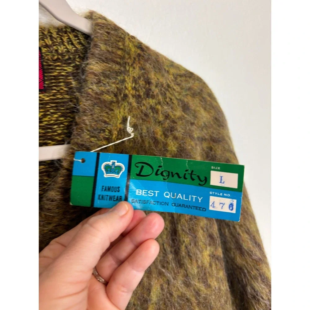 New With Tag Vintage Fuzzy Hairy Mohair V Neck Sweater  Olive Moss Mustard - Picture 8 of 9